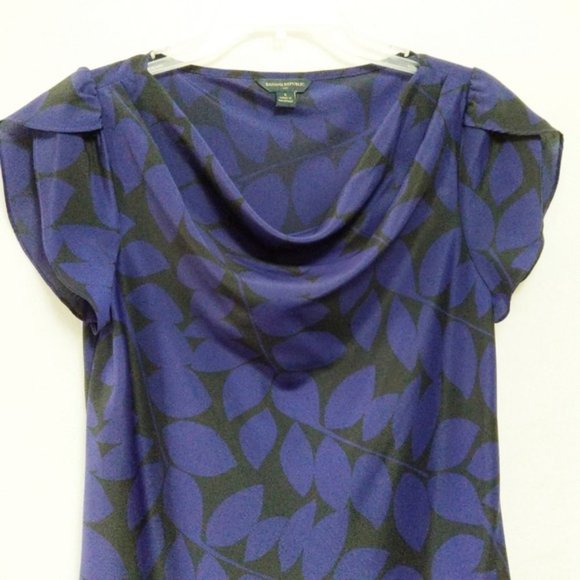 Banana Republic Top Leaf Print Tulip Sleeve Drape - Picture 2 of 7